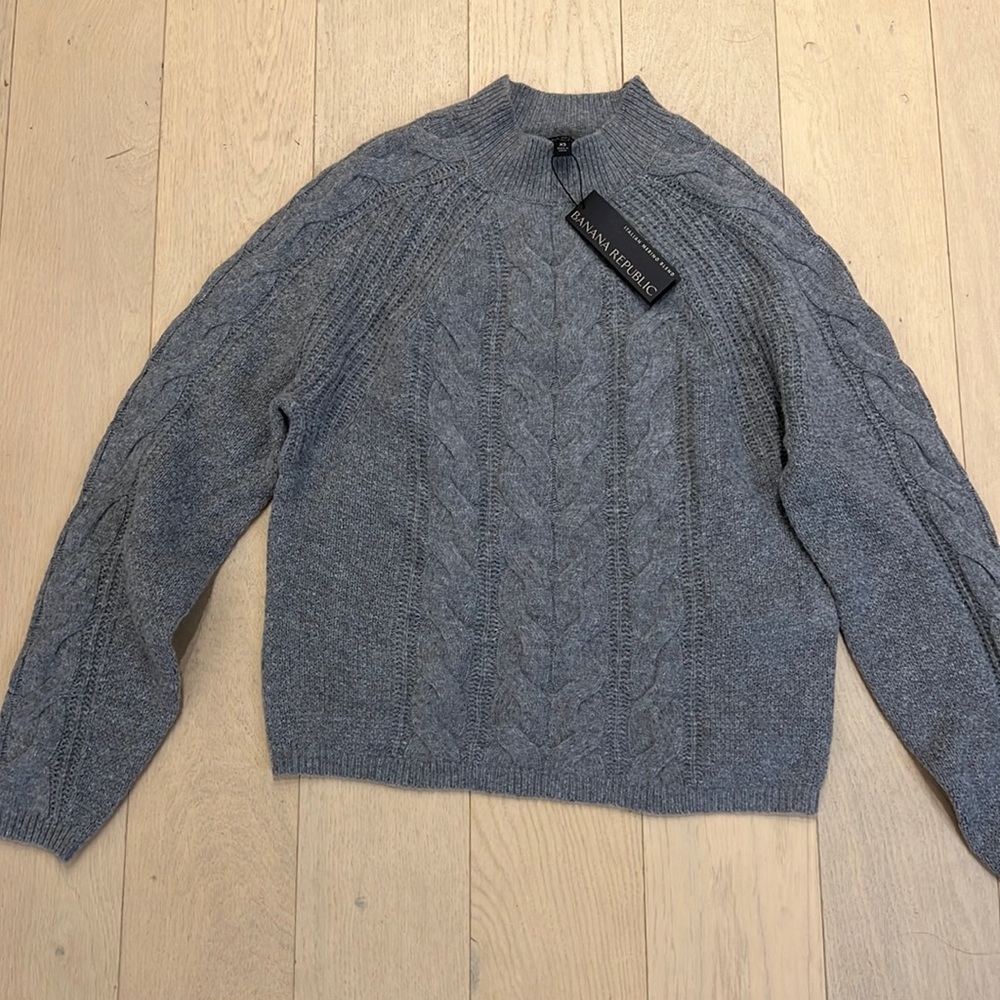 Banana Republic merino wool blend sweater, grey, sz XS